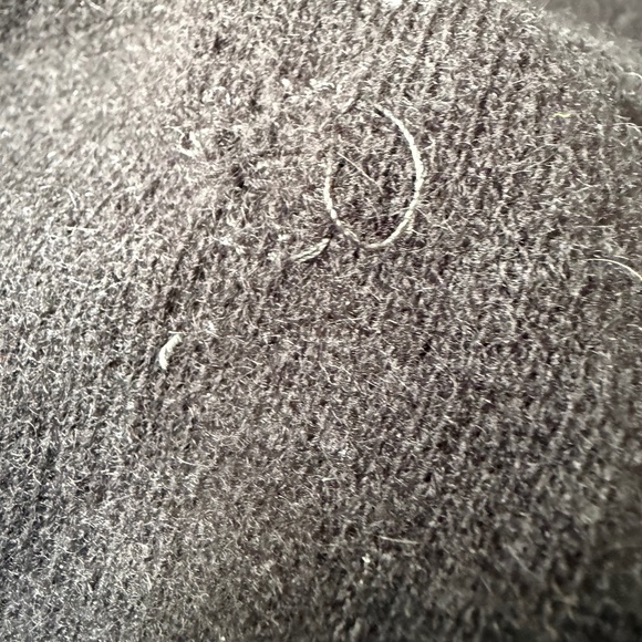 Black Cashmere Sweater - Picture 5 of 5